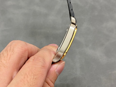 Cartier Focus on big factory goods