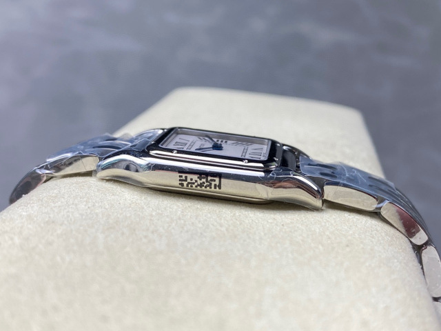 Cartier si concentra sui beni di grandi fabbriche