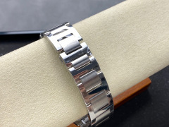 Cartier Fokus pada barangan kilang besar