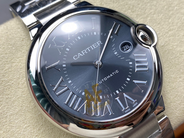 Cartier si concentra sui beni di grandi fabbriche