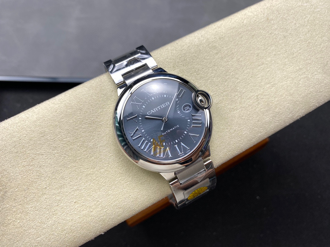 Cartier si concentra sui beni di grandi fabbriche