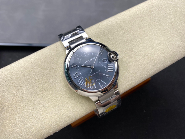 Cartier si concentra sui beni di grandi fabbriche
