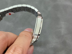 Cartier Focus on big factory goods