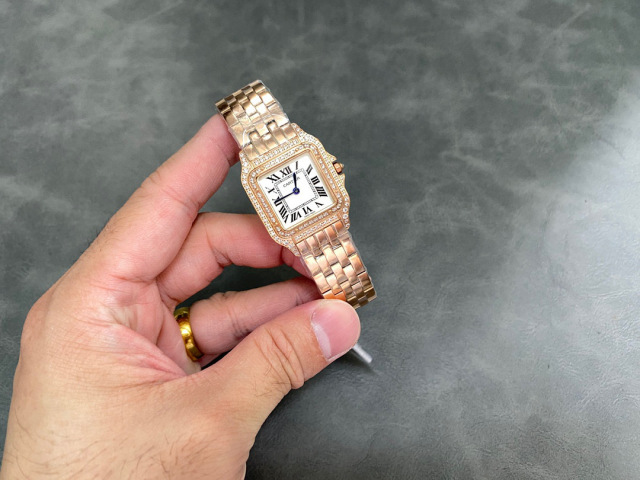 Cartier Focus on big factory goods