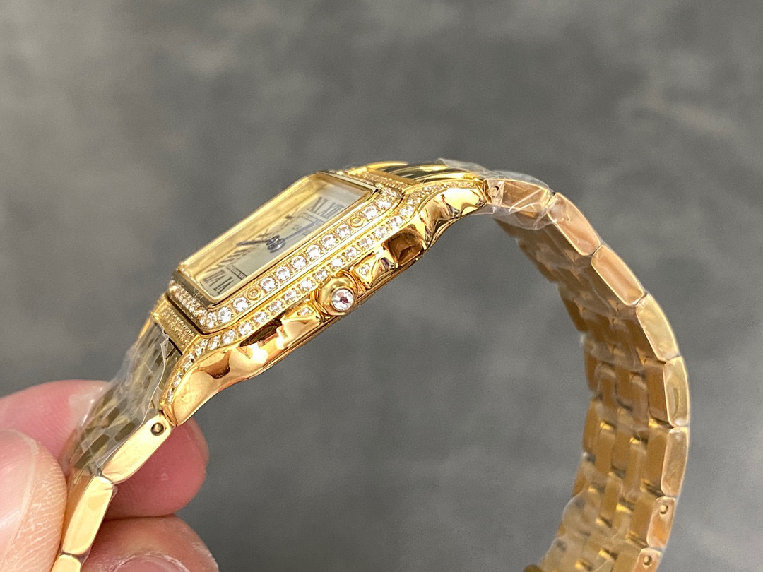 Cartier Focus on big factory goods
