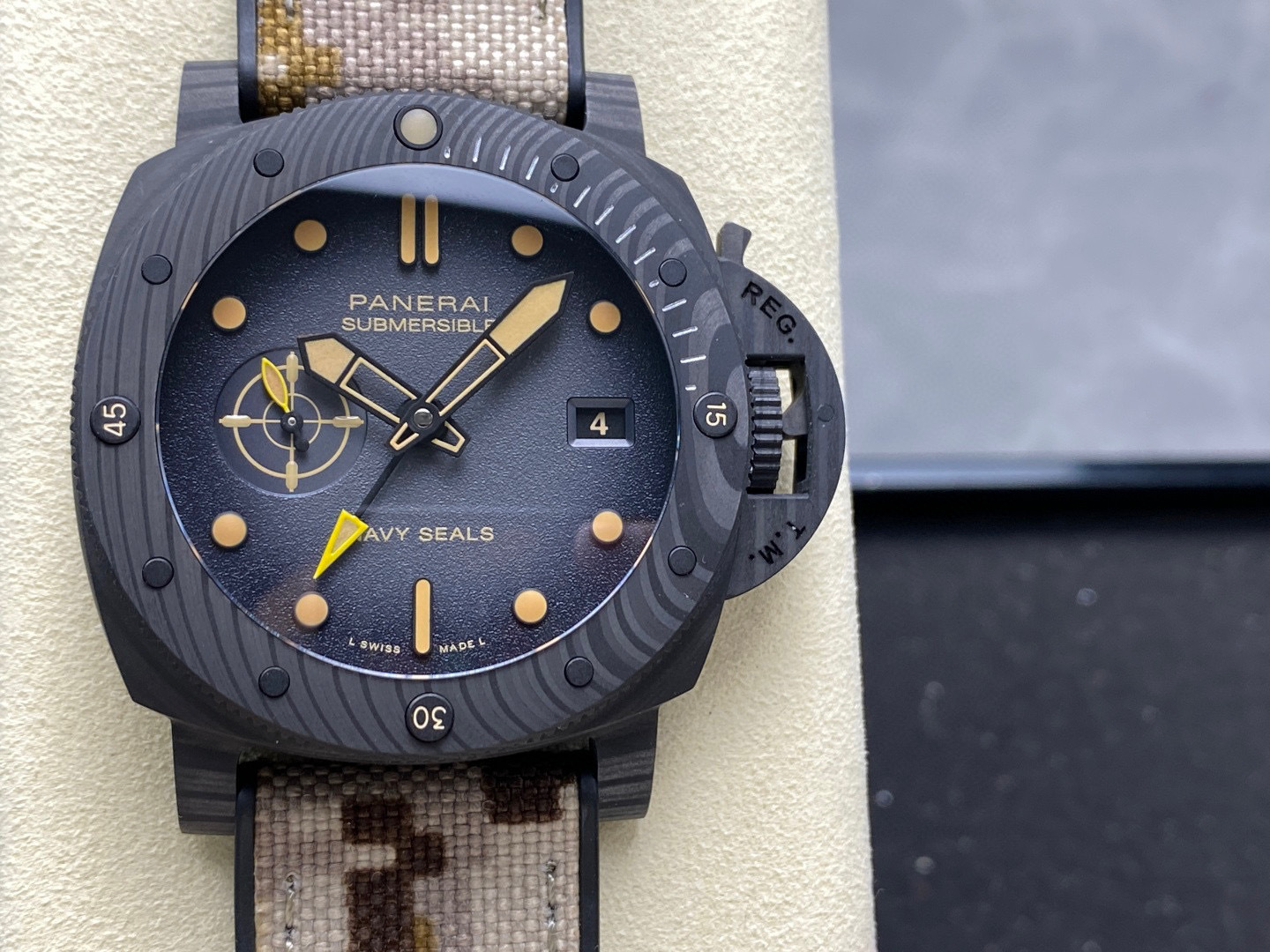 Panerai Focus on big factory goods