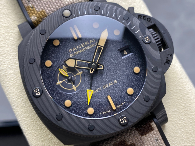 Panerai Focus on big factory goods