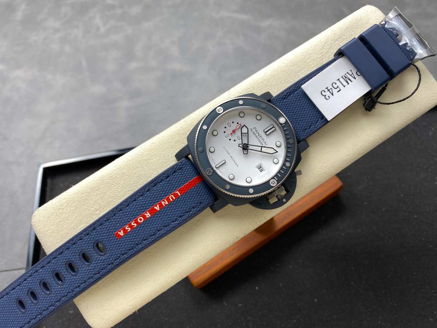 Panerai Focus on big factory goods