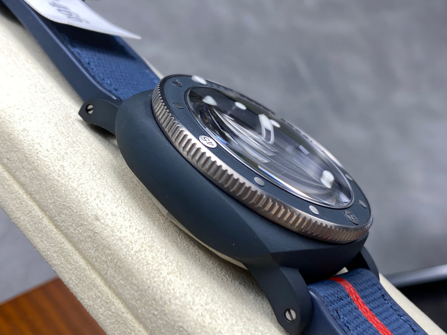 Panerai Focus on big factory goods