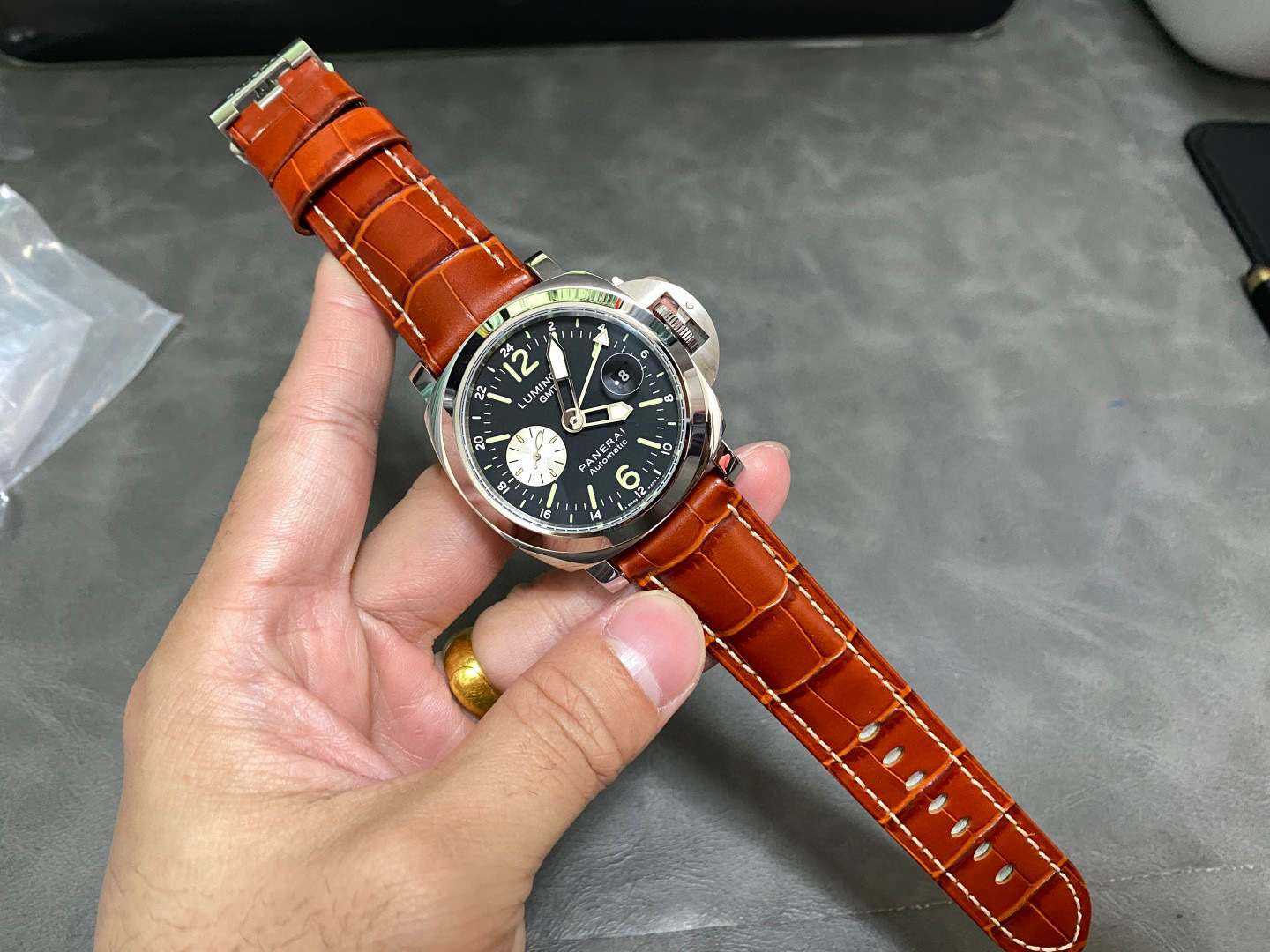 Panerai Focus on big factory goods