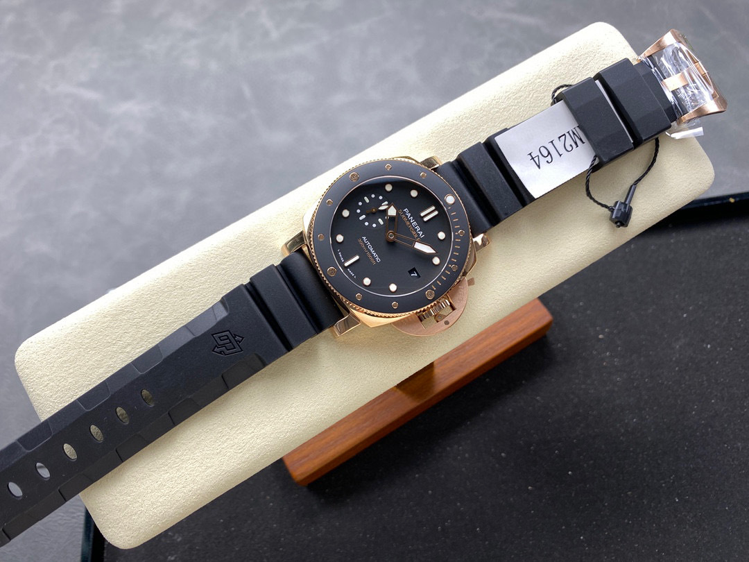 Panerai Focus on big factory goods