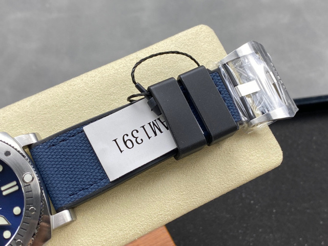 Panerai Focus on big factory goods
