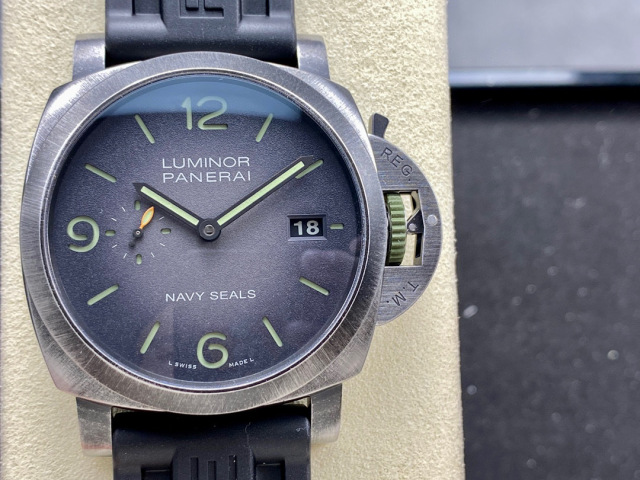 Panerai Focus on big factory goods
