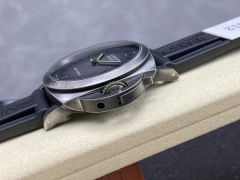 Panerai Focus on big factory goods