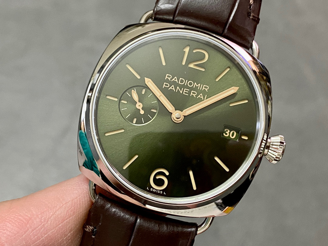 Panerai Focus on big factory goods