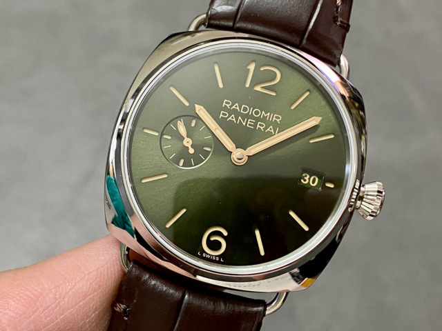 Panerai Focus on big factory goods