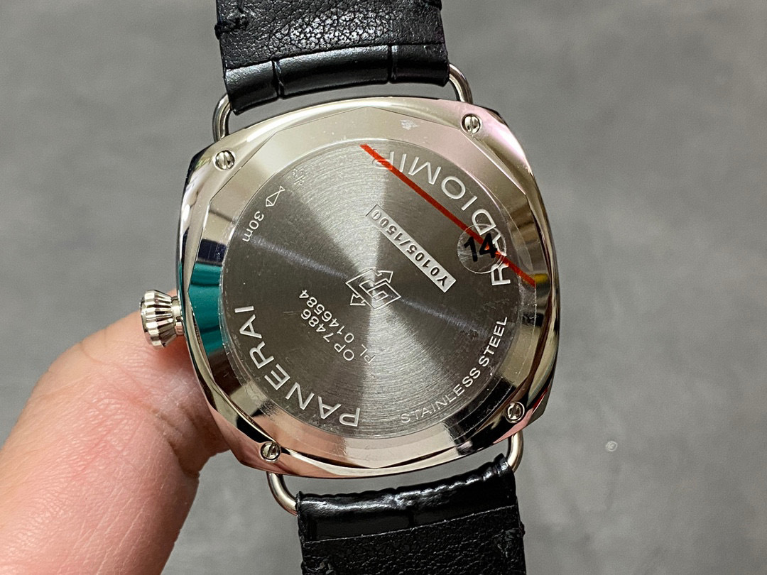 Panerai Focus on big factory goods
