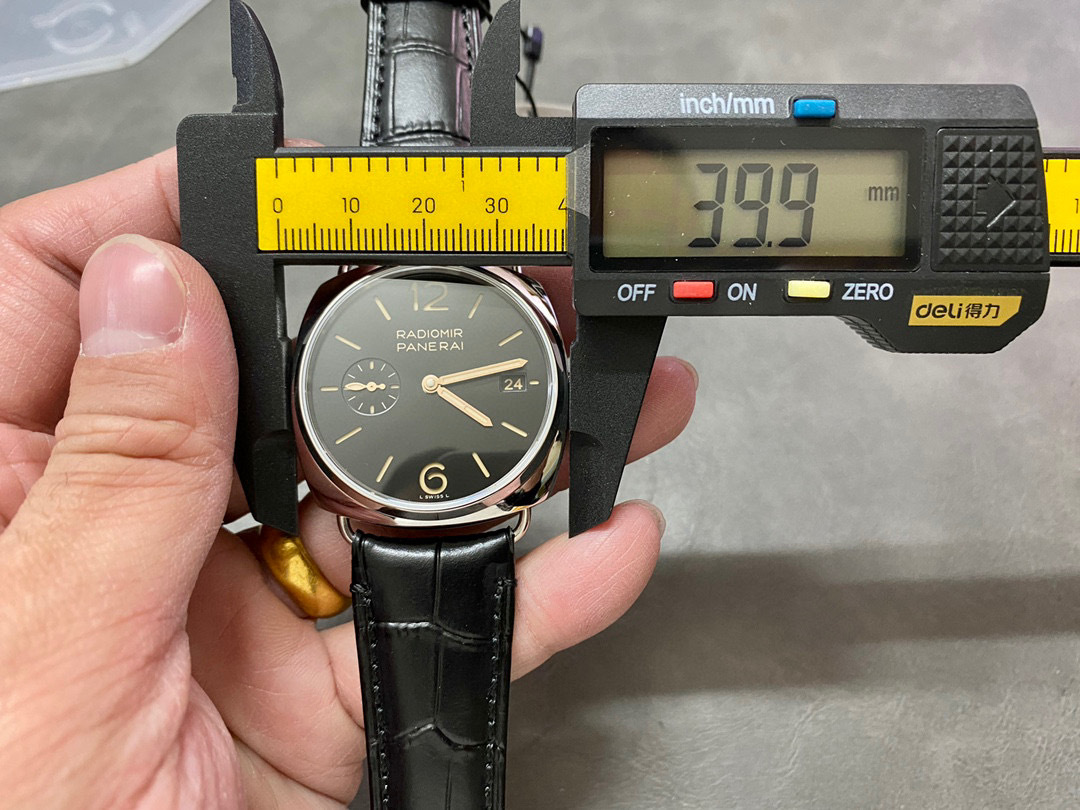 Panerai Focus on big factory goods