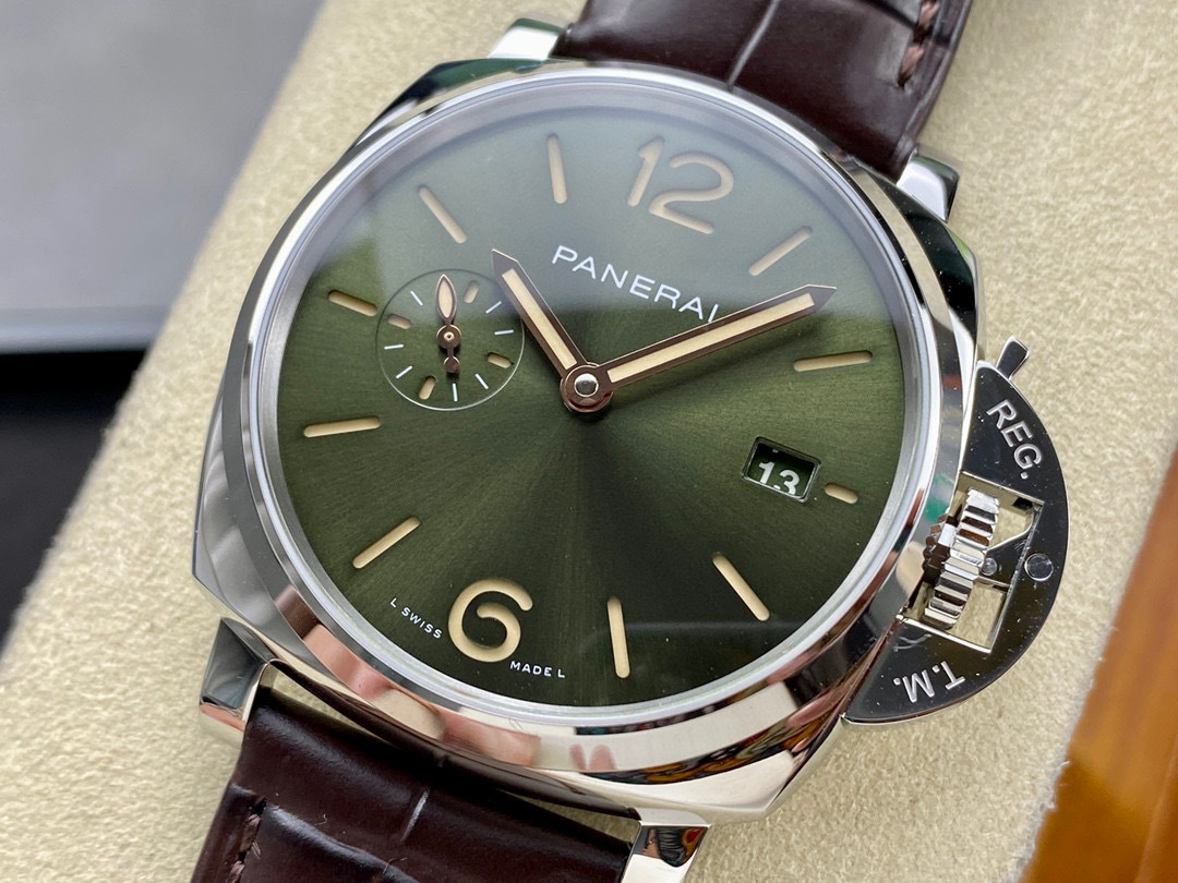 Panerai Focus on big factory goods