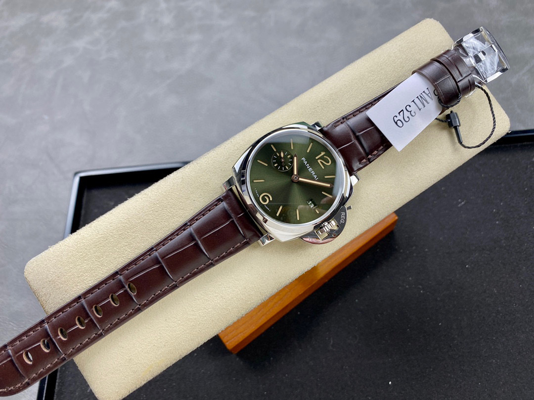 Panerai Focus on big factory goods