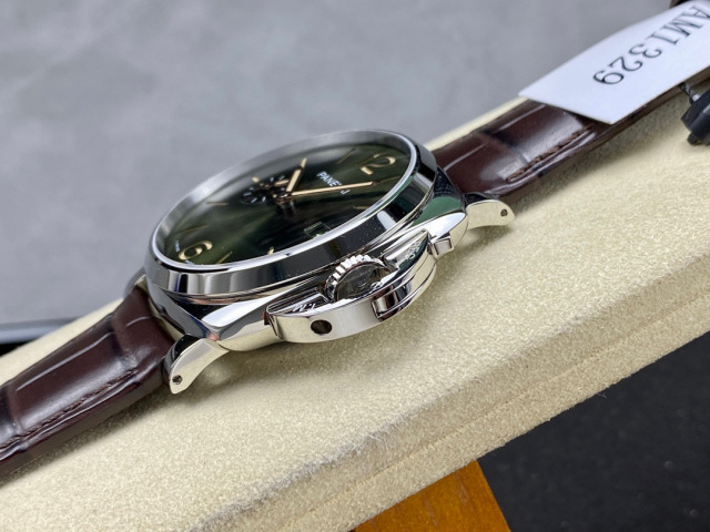 Panerai Focus on big factory goods