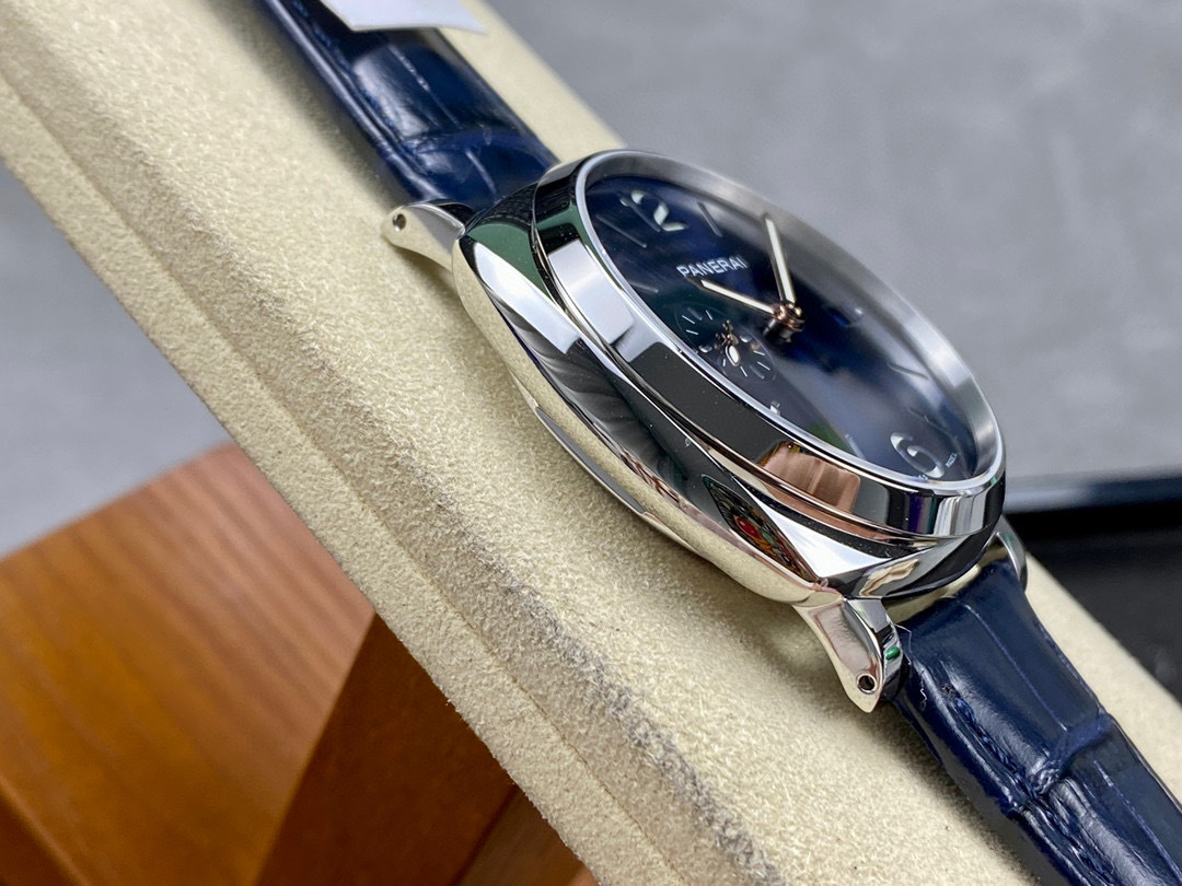 Panerai Focus on big factory goods