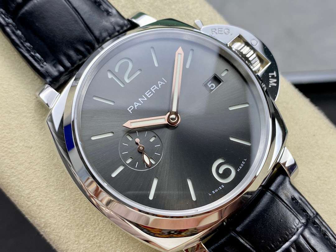 Panerai Focus on big factory goods
