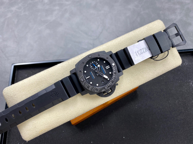 Panerai Focus on big factory goods