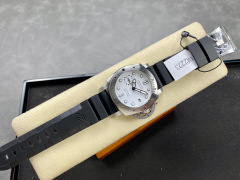 Panerai Focus on big factory goods