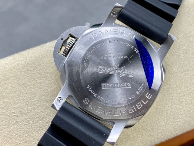 Panerai Focus on big factory goods