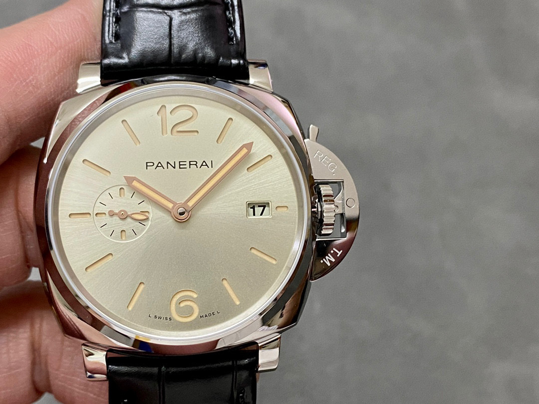Panerai Focus on big factory goods