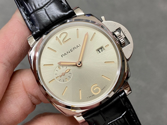 Panerai Focus on big factory goods