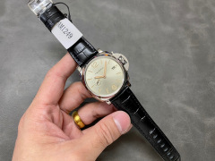 Panerai Focus on big factory goods
