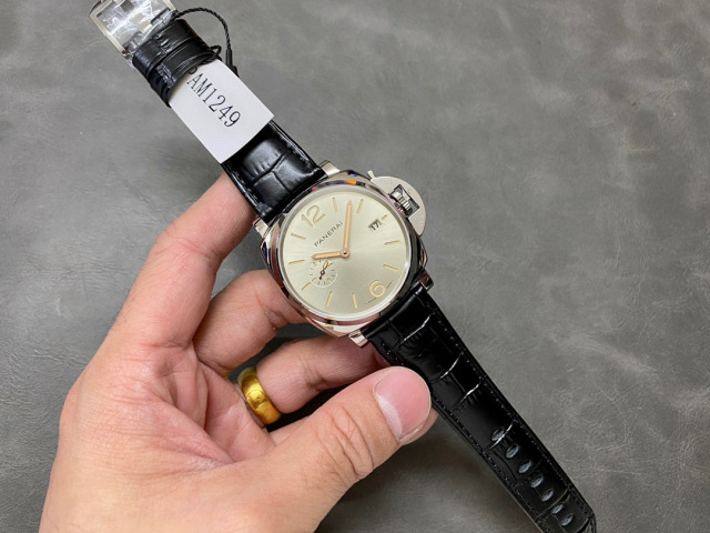 Panerai Focus on big factory goods