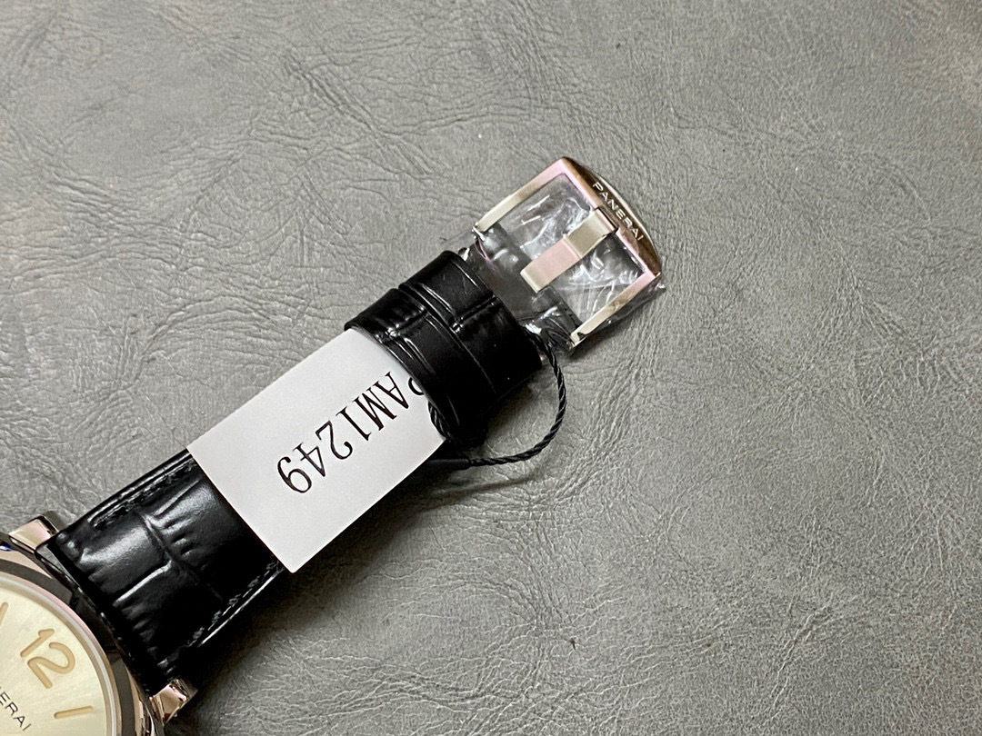Panerai Focus on big factory goods