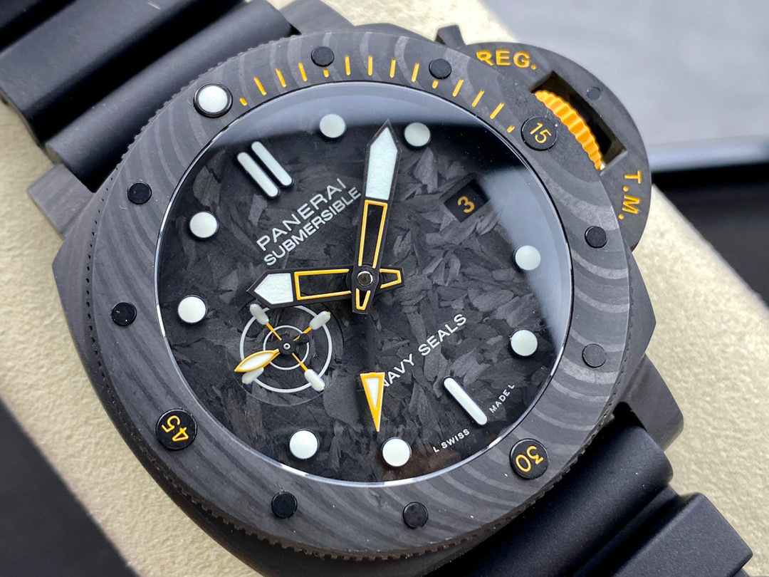 Panerai Focus on big factory goods