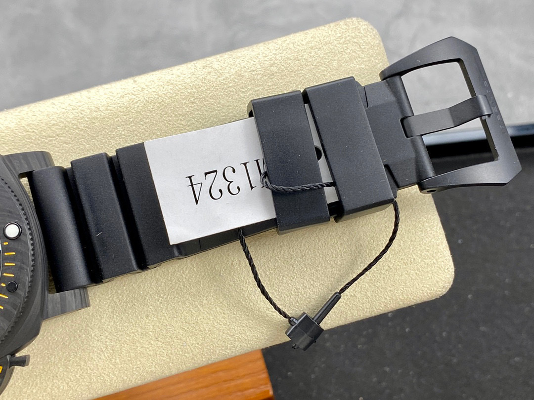 Panerai Focus on big factory goods