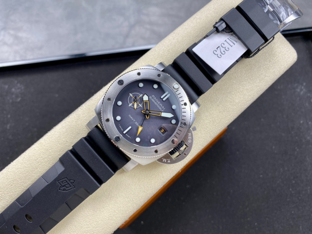 Panerai Focus on big factory goods