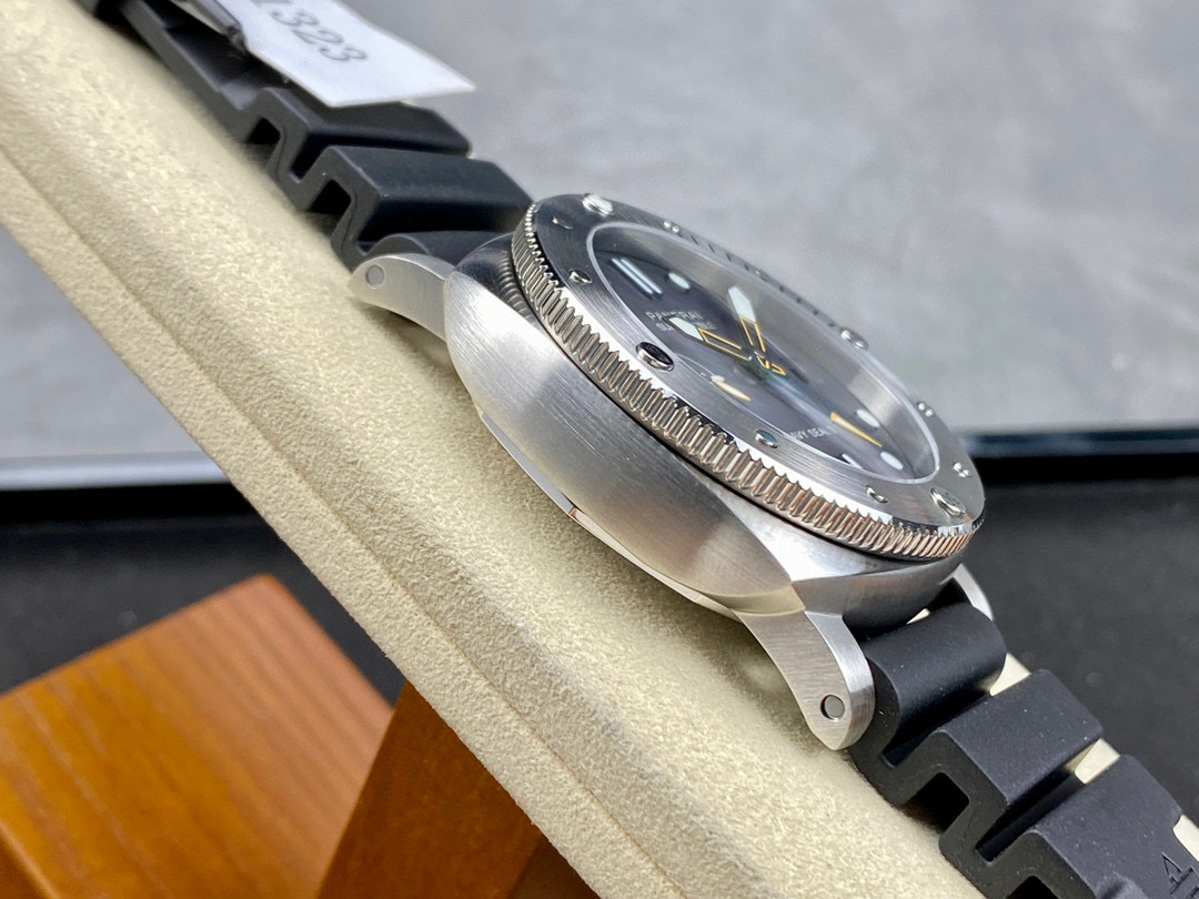 Panerai Focus on big factory goods