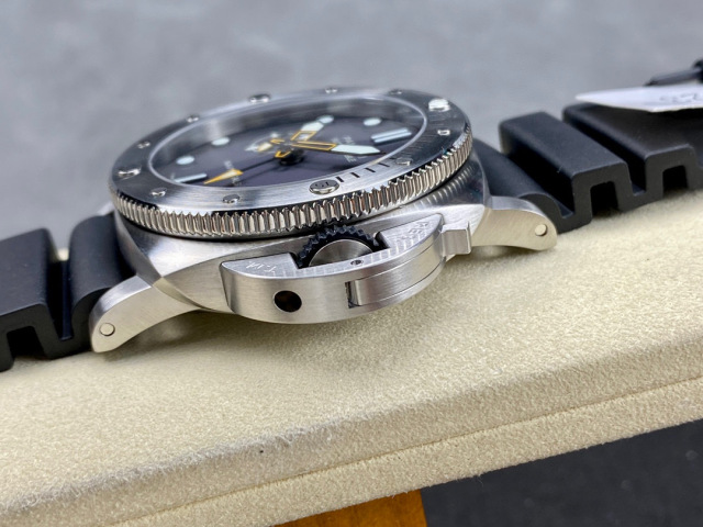 Panerai Focus on big factory goods