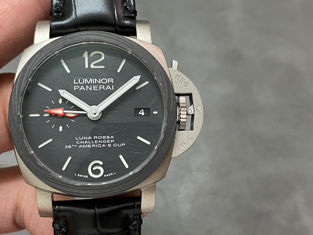 Panerai Focus on big factory goods