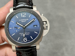 Panerai Focus on big factory goods