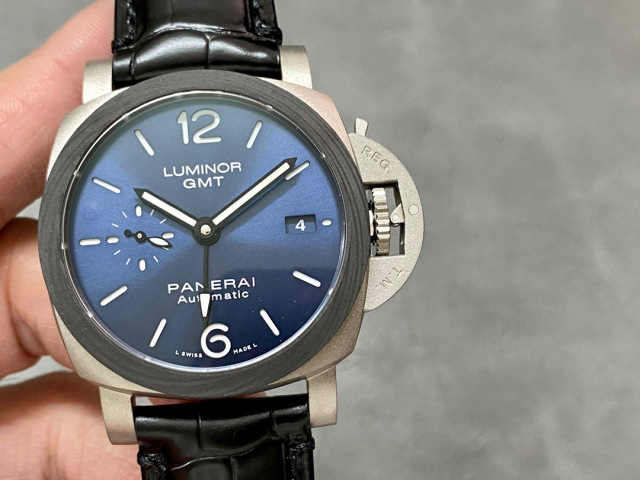 Panerai Focus on big factory goods