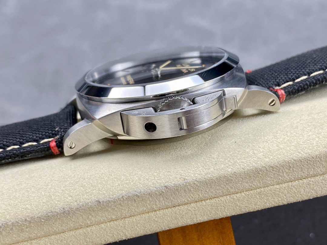 Panerai si concentra sui beni di grandi fabbriche