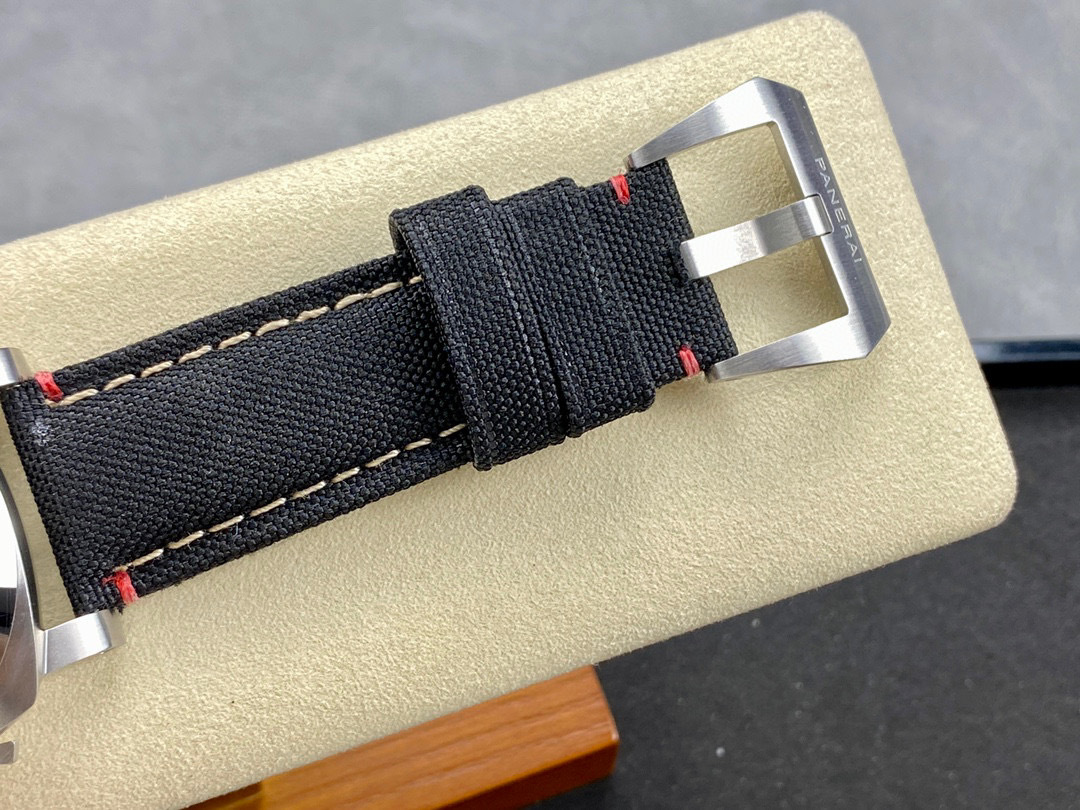 Panerai si concentra sui beni di grandi fabbriche