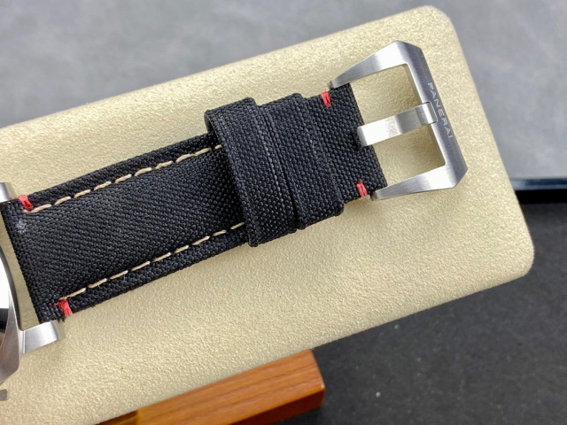 Panerai si concentra sui beni di grandi fabbriche