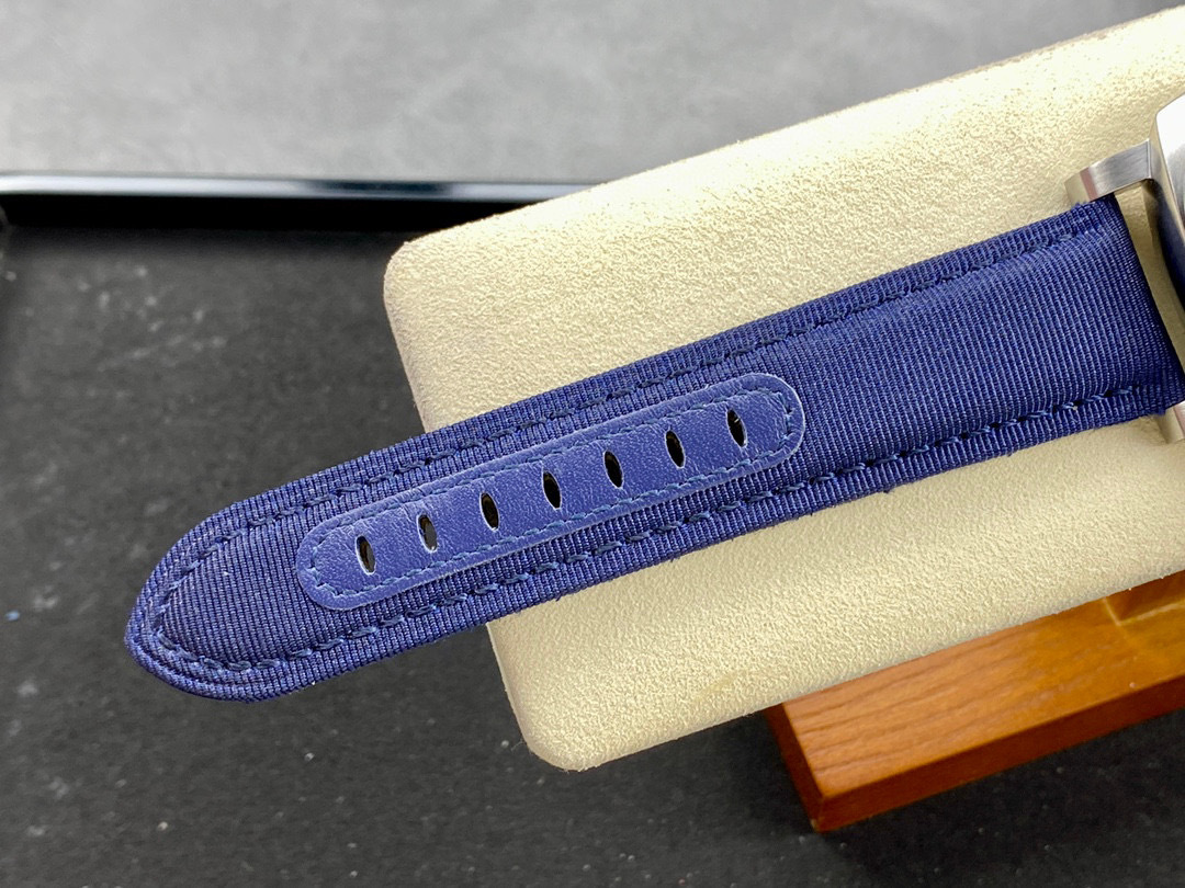 Panerai Focus on big factory goods