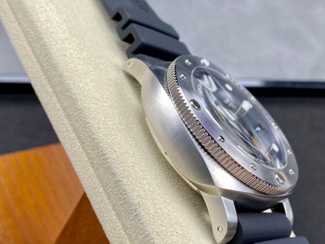 Panerai Focus on big factory goods