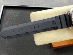 Panerai Focus on big factory goods
