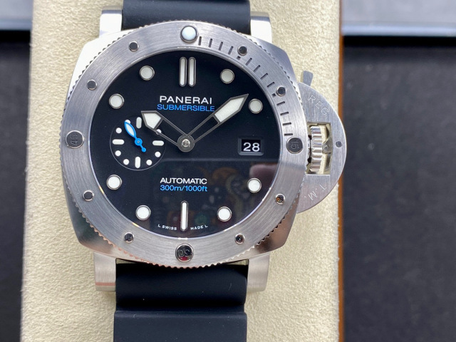 Panerai Focus on big factory goods